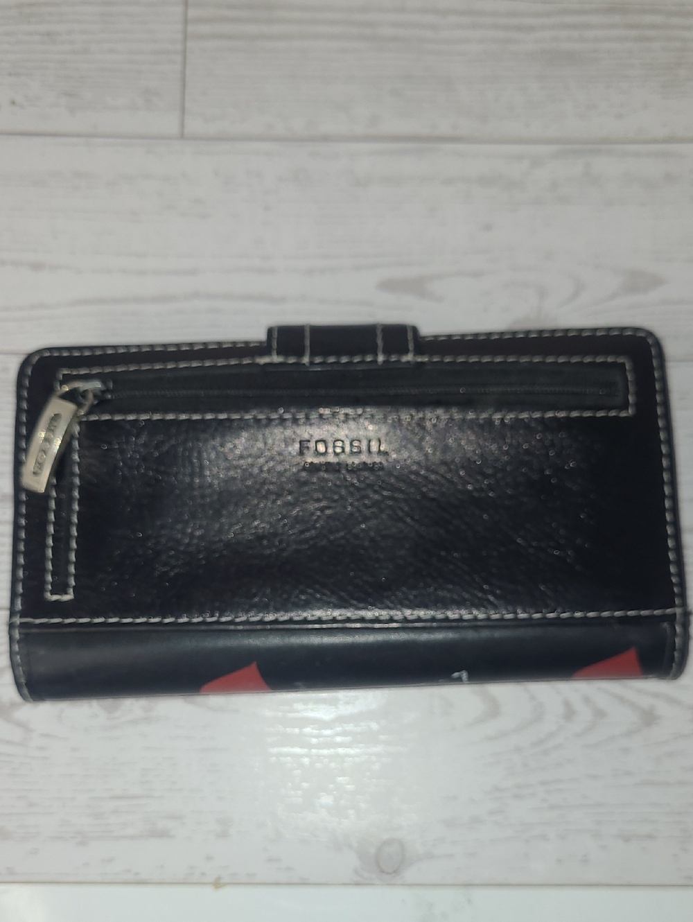 Fossil Genuine Leather Black Bifold Wallet Clutch with Hearts - Picture 2 of 7